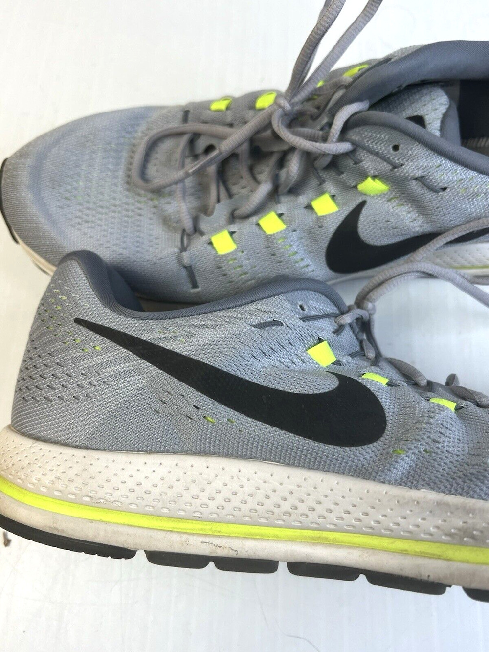 Nike Zoom Vomero 12 Athletic Shoe Men's 15 Gray Style 853763 - 002 Lace Up
